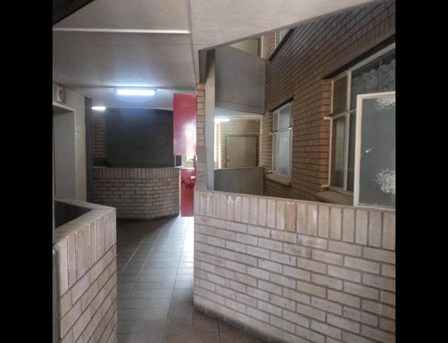 2 BEDROOM APARTMENT FOR SALE IN SUNNYSIDE